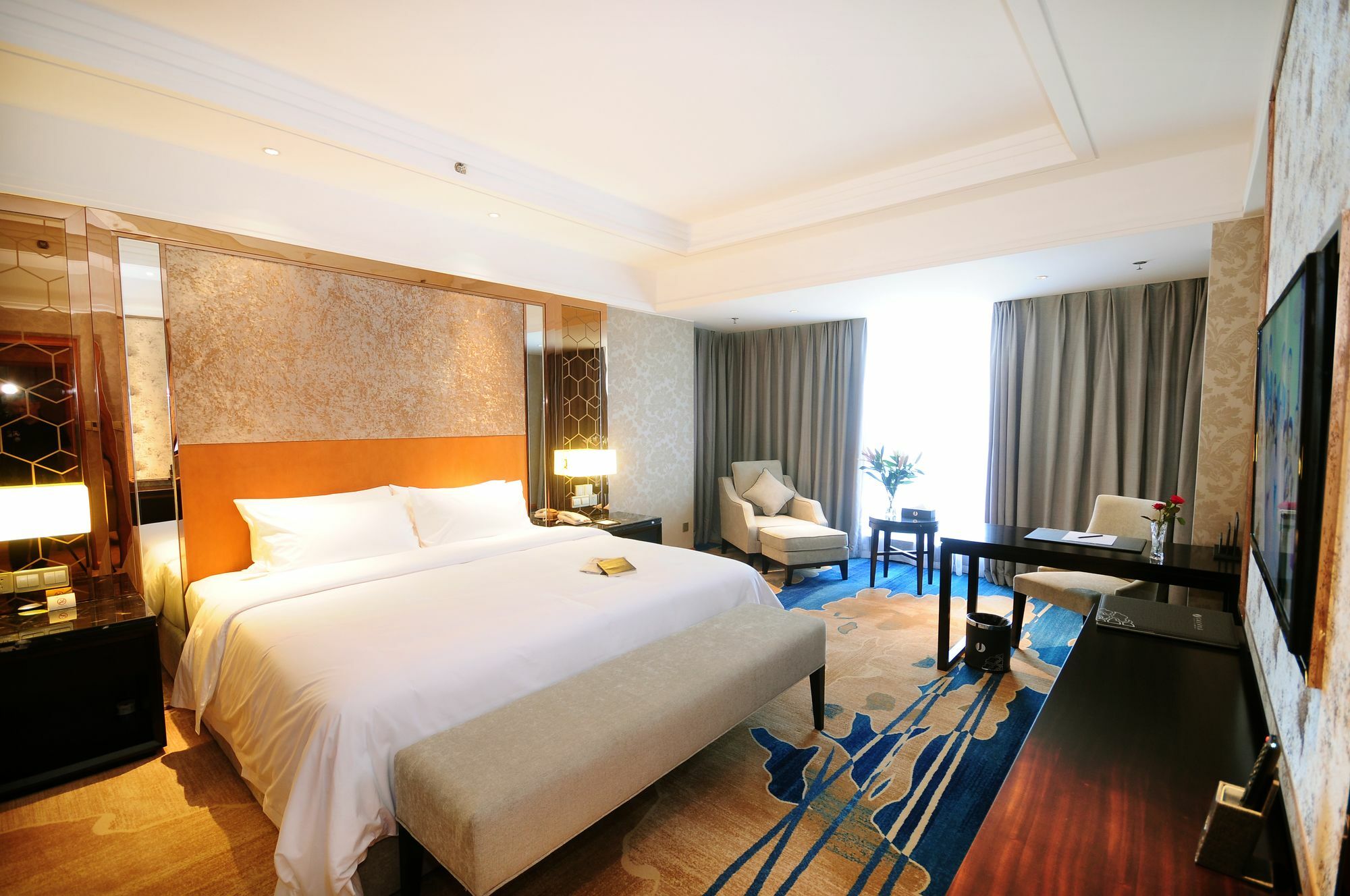 Airport Jianguo Hotel Chengdu Exterior photo